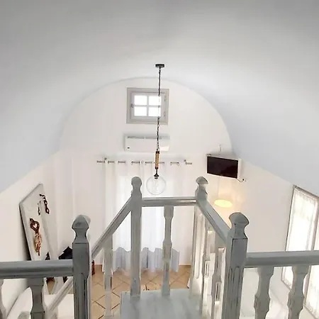 Santorini Mesotopos Ξενοδοχείο με διαμερίσματα 3*