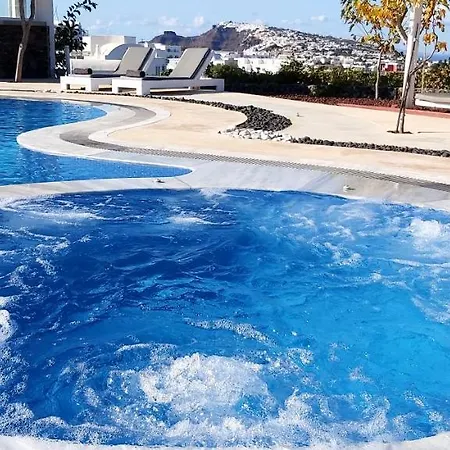 Santorini Mesotopos 3* Φηρά