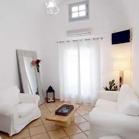 Ξενοδοχείο με διαμερίσματα Santorini Mesotopos 3*