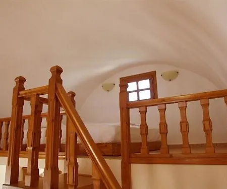 Santorini Mesotopos 3* Φηρά
